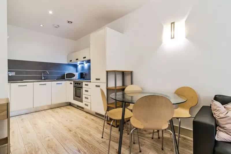 1 Bedroom Flat to Rent Manchester City Centre Great Northern Tower