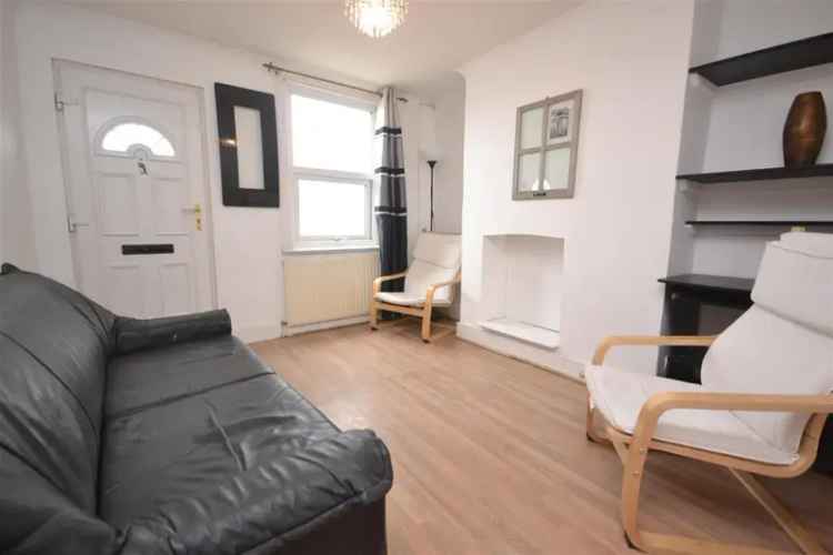 2 Bedroom House To Let Near Reading Town Centre