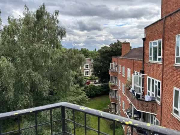 2 Double Bedroom Flat Near Clissold Park Manor House Station