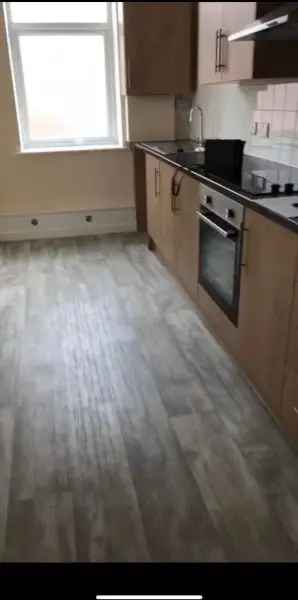 Flat For Rent in Borough of Pendle, England