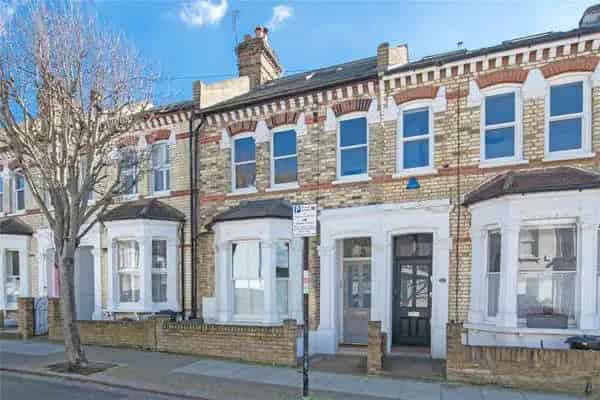 Stunning 4-Floor Home with Private Garden and Roof Terrace