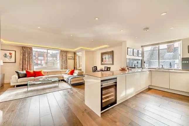 Flat for sale in Ebury Street, London SW1W