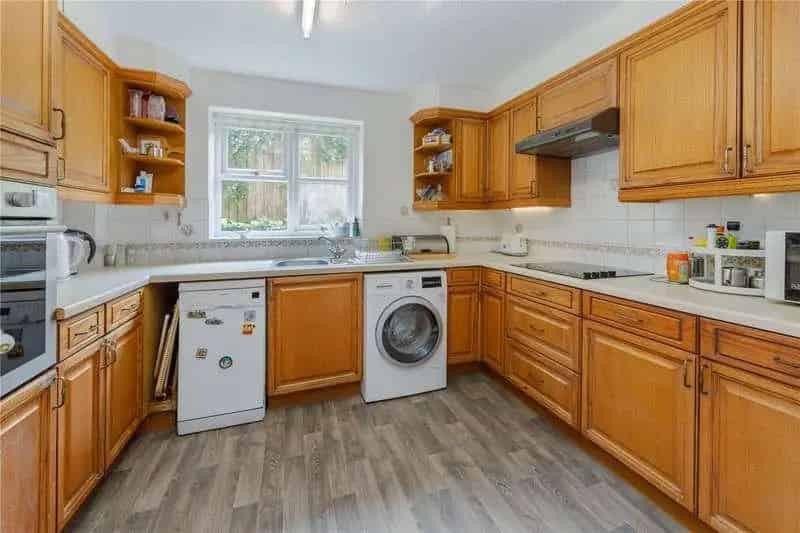 2 Bed Flat for Sale - Warden Assisted Retirement Apartment
