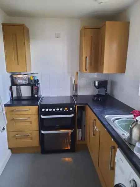 Flat For Rent in Coventry, England