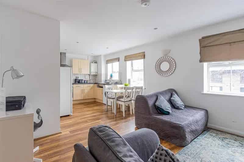 1 Bedroom Apartment To Rent