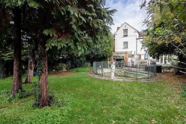 Detached House for Sale Tring Avenue London W5