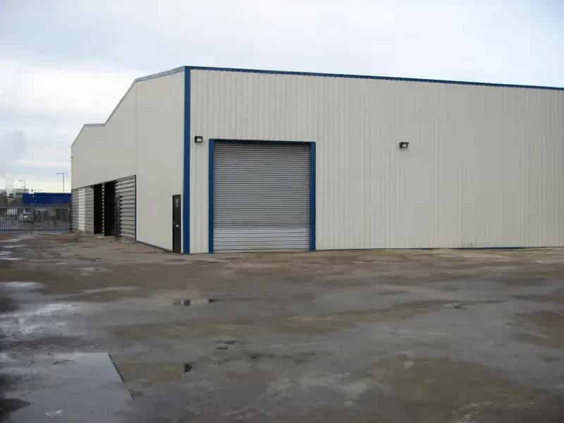 Industrial Warehouse Unit 4000 sq ft Lea Valley
