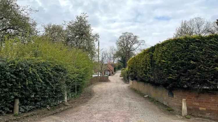 Grazing Land with Countryside Views - Trysull & Seisdon
