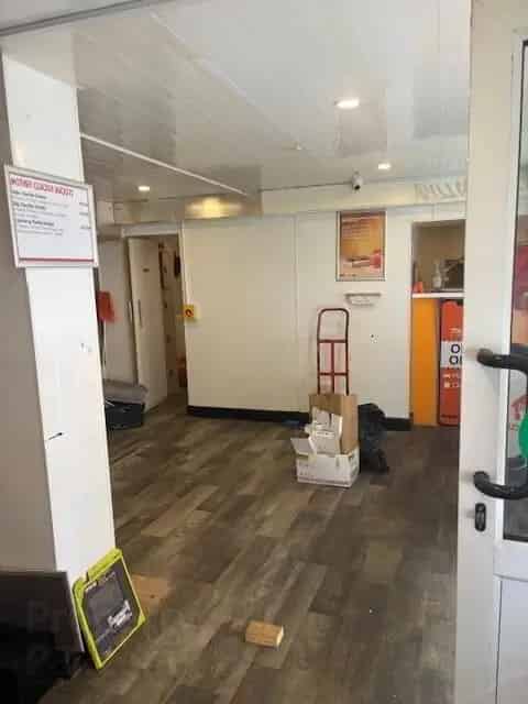 Commercial Property Lease High Traffic Area High Visibility