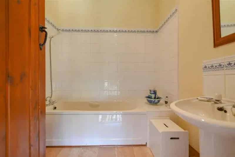 3 Bed Barn Conversion for Sale