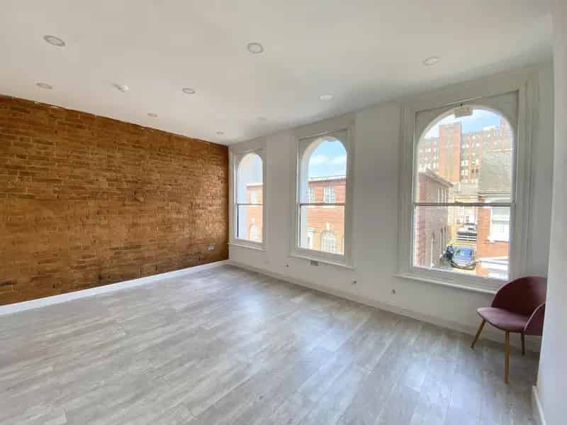 Luton Town Centre Commercial Space For Rent