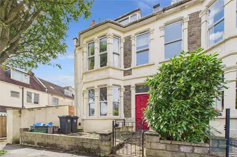 2 Bedroom Apartment to Rent