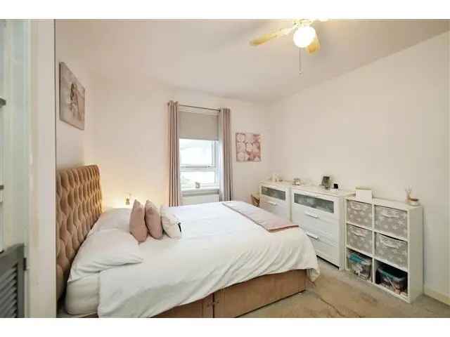 1 bedroom flat  for sale