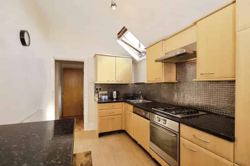 2 Bed House for Sale in Harrogate No Onward Chain