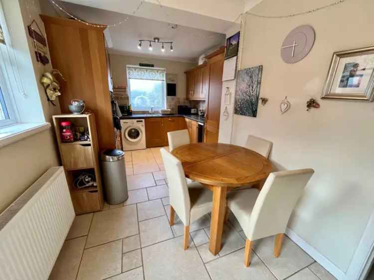 3 Bedroom Bungalow For Sale