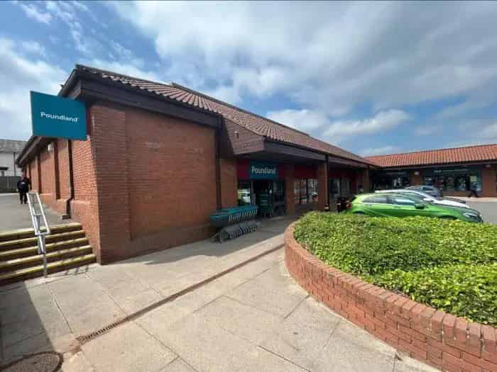 Shop for Sale Busy Shopping Parade Free Parking
