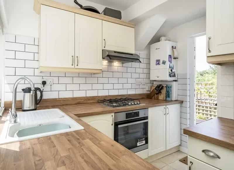 2 Bed 2 Reception Ground Floor Flat Near Sydenham Hill Station