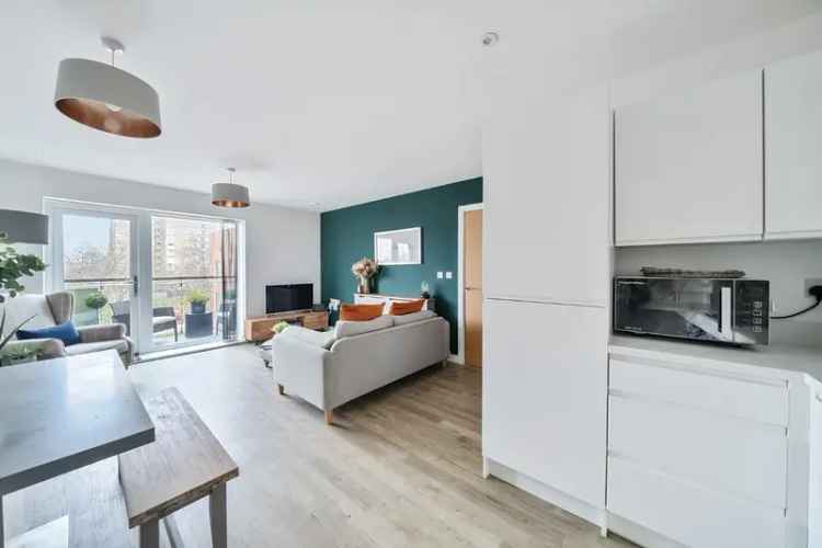 1 Bedroom Apartment for Rent Chain Free Near Dockyard Gunwharf Quays