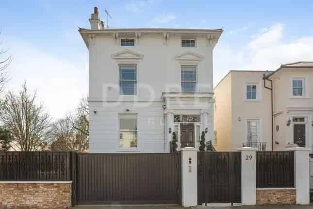 Detached House for Sale Acacia Road London NW8