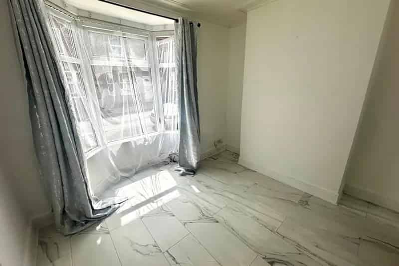 2-Bedroom Terraced House Rock Ferry