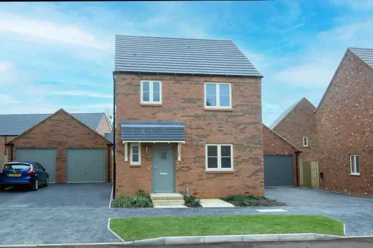 3 Bedroom Detached House For Sale