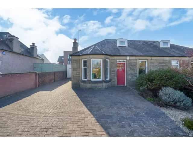 3 Bedroom Bungalow for Sale in Duddingston