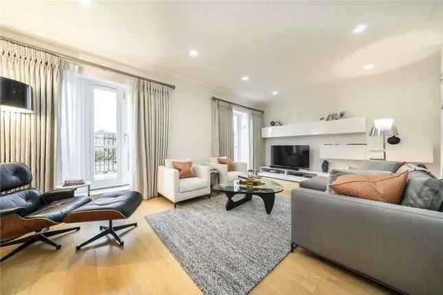 Detached House for Sale in Telegraph Hill SE14