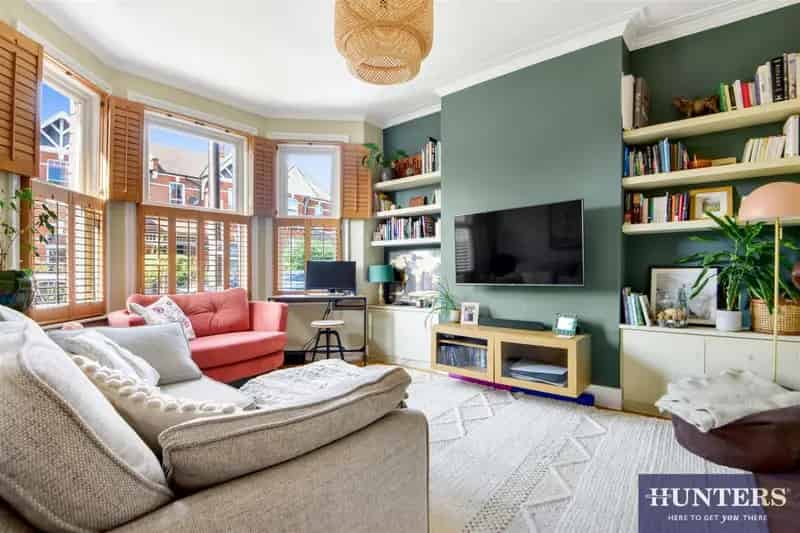 2 bedroom Flat
 For Sale