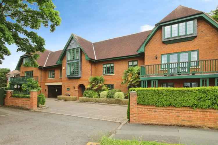 2 Bed Penthouse Apartment Wilmslow SK9 Available Early January