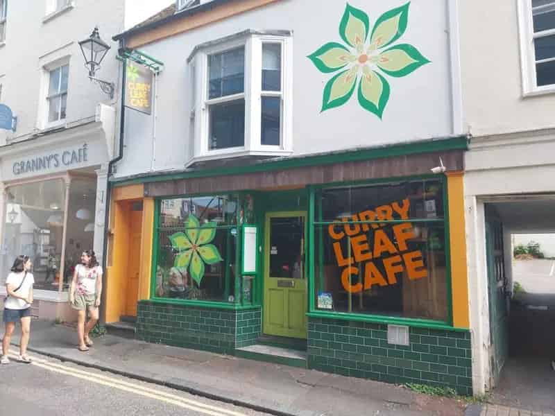 Restaurant with 3-Bedroom Maisonette