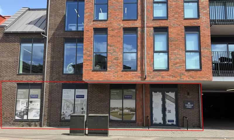 Shop Premises in New Development Suitable for Retail Office or Gym