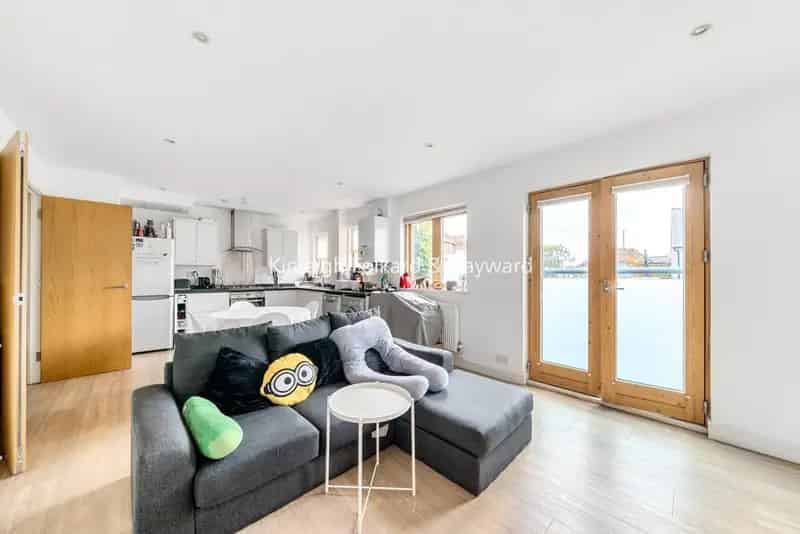 Flat For Rent , London, England