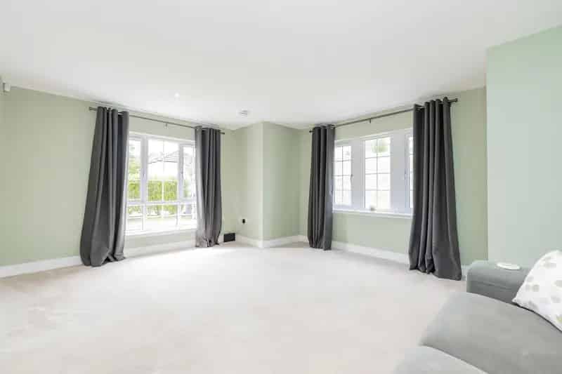 Immaculate 3-Bed End-Terrace House in Milltimber