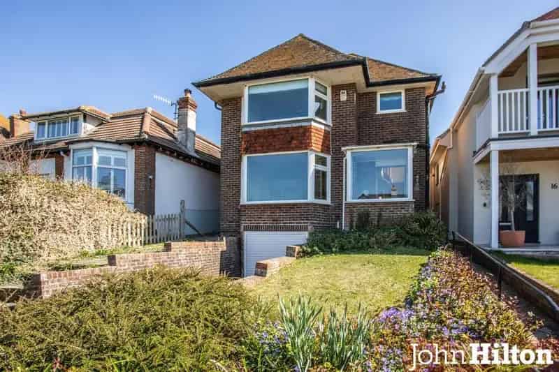 3 Bedroom Detached House for Sale in Rottingdean