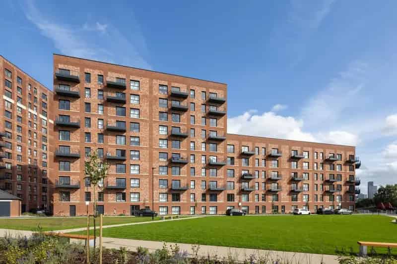 2 Bedroom Furnished Apartment Birmingham - No Deposit Option