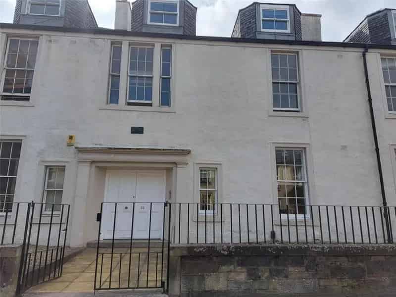 2 Bedroom Apartment to Rent Near City Centre