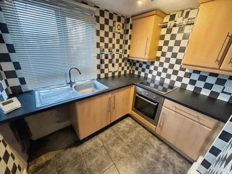 2 Bedroom End Terrace House for Sale in Hyde Greater Manchester