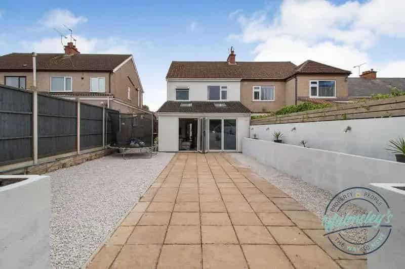 3 bed house for sale