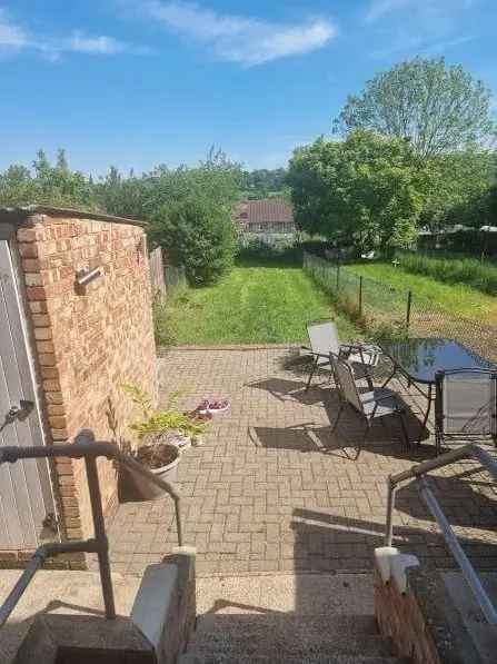 2 Bed Semi Detached House South Tonbridge