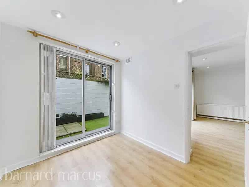 Three Bedroom Garden Conversion Near East Finchley Highgate