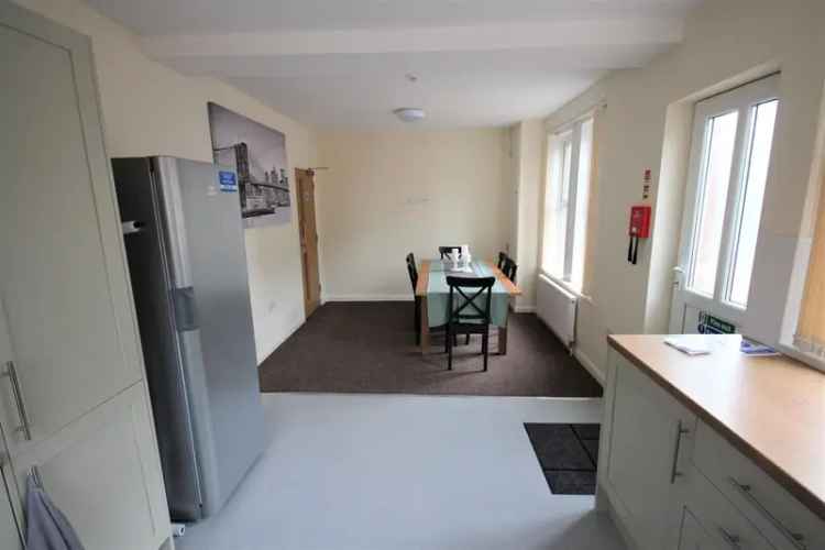 1 Bedroom House Share Charminster Bournemouth All Bills Included