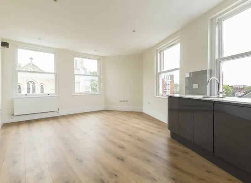 Bright Spacious 2 Double Bedroom Apartment West Hampstead
