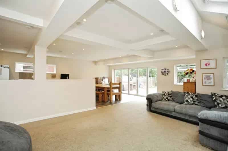 Four Bedroom Semi Detached Family Home Hillmorton