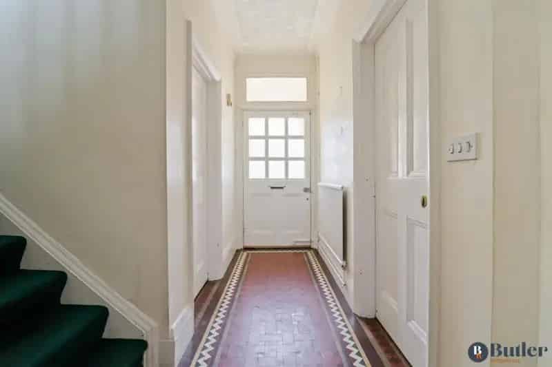 4 Bedroom Semi-Detached House for Sale in Bedford
