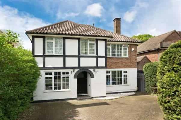 Heathside, Esher, Surrey, KT10 9TB | Property for sale | Savills