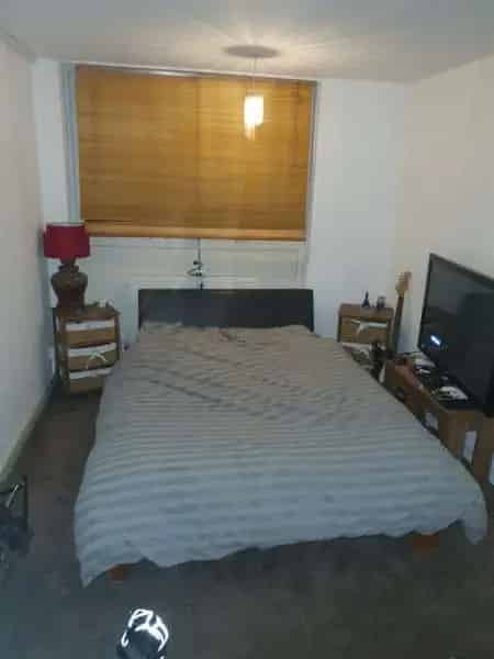 1 Bedroom Flat Near Beach Park Shops Schools