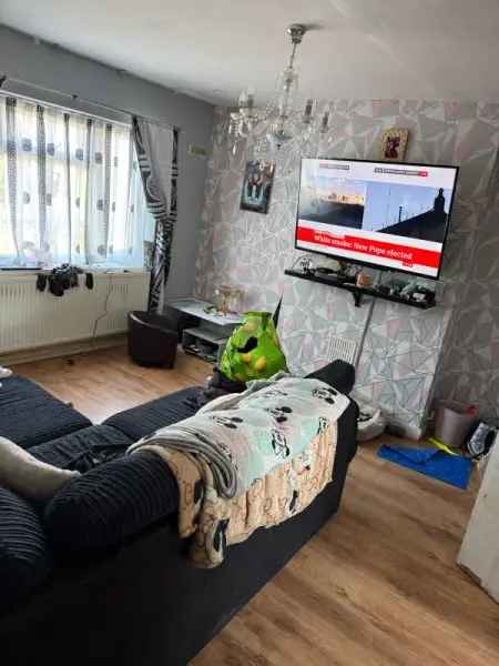 Spacious Home with Own Entrance and Parking