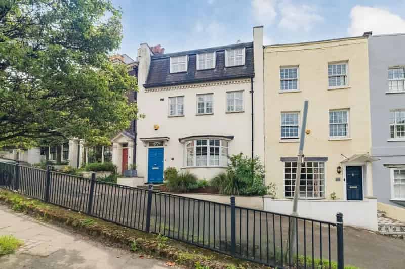 4 Bedroom Period Home near Greenwich Park and Blackheath