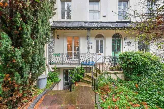 Four Bedroom Period House Near Battersea Power Station