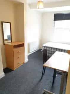 6 rooms flat of 69 m² in Sheffield